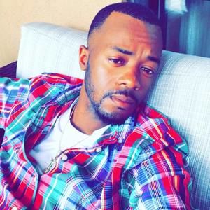 Meet your Posher, Emanuel